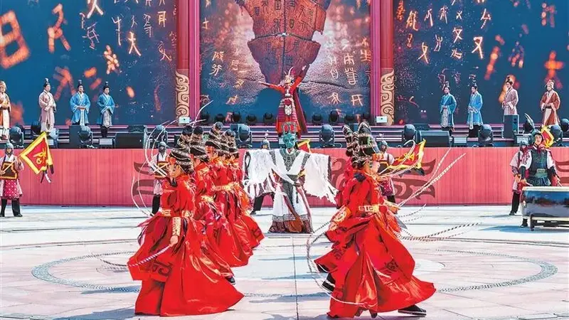 安阳方特殷商神画开业 首周吸引近十万游客