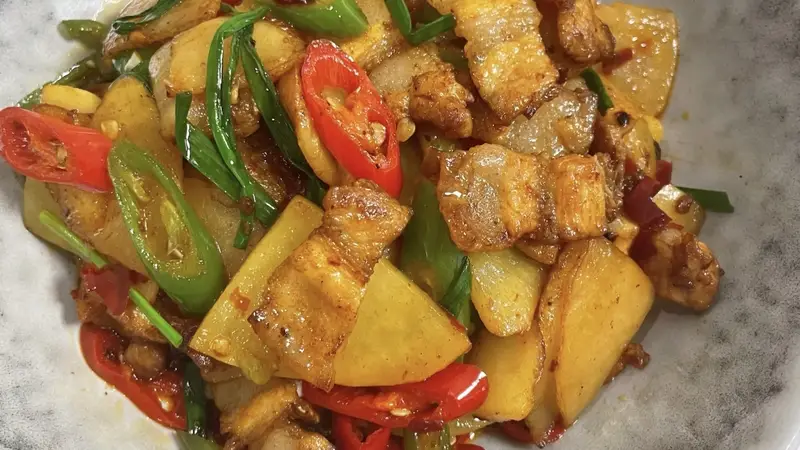 五花肉炒香辣土豆片,一口入魂的米饭杀手