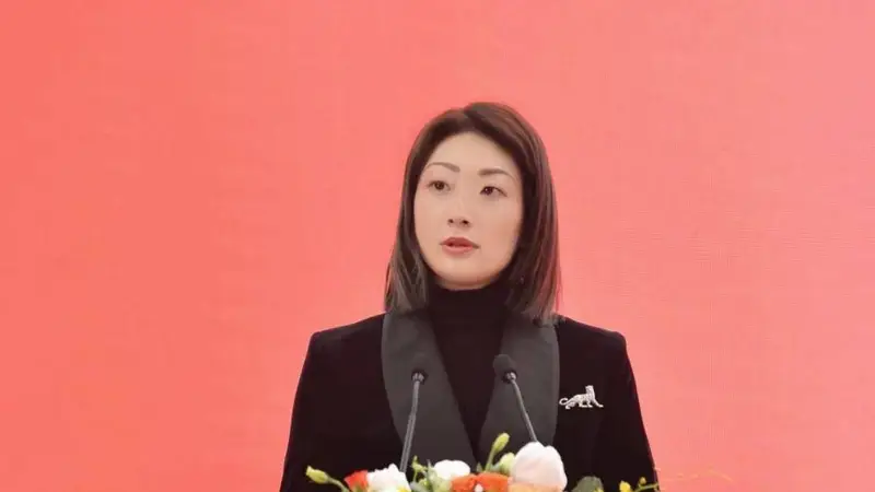 宗馥莉财富缩水480亿元,能靠KELLYONE挽救身家吗?