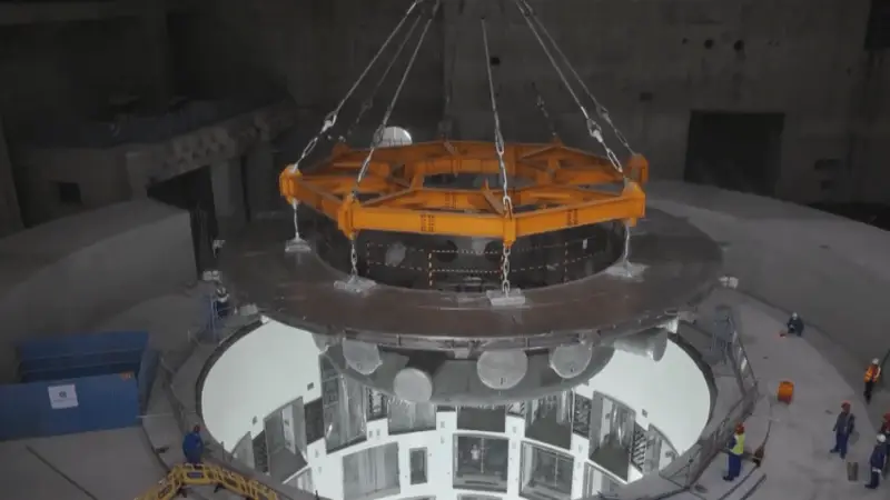 大逆转,中国拼命建核电站,信号很不寻常