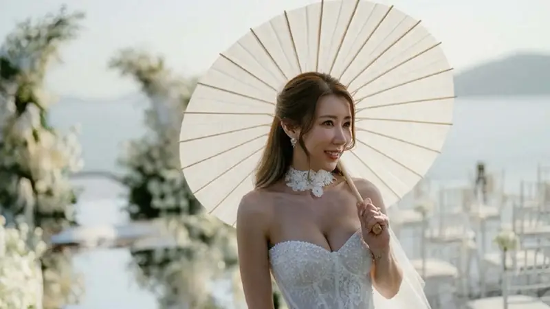 恭喜!TVB前知名女星在泰国补办婚礼,前凸后翘丰满身材引热议