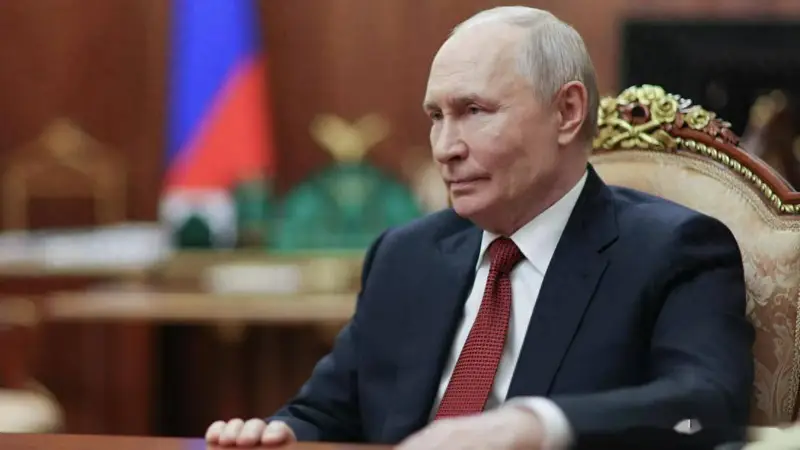九成地区缺油、排队18小时,普京:难熬但还能撑,不会被战争拖垮