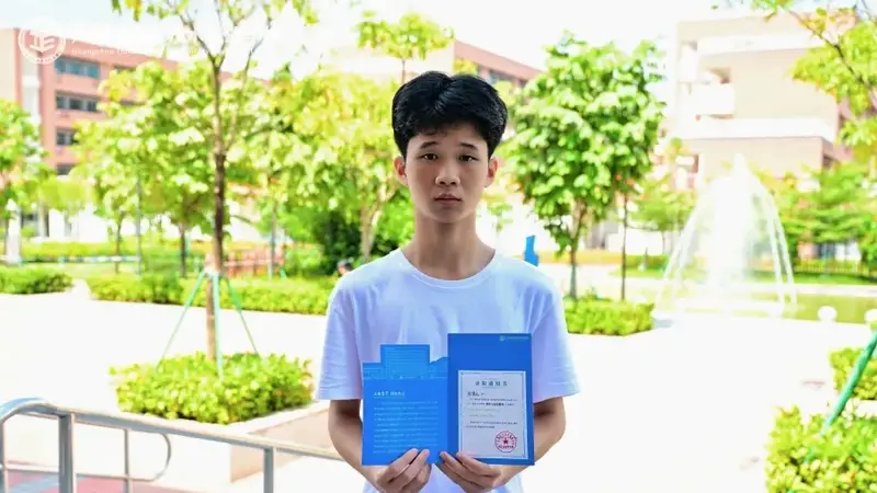 男生中考699分偷偷改志愿读中职，父亲出分当晚才知道，本人回应：未来想当程序员，AI时代也不怕