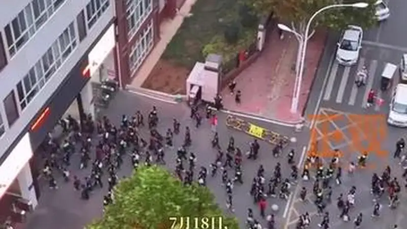 湖南一家长在问政平台投诉老师在学校里拍抖音，担心影响教学环境，校方：属实，涉事老师放学后在学校走廊拍摄跳舞视频，经谈话已不再拍摄