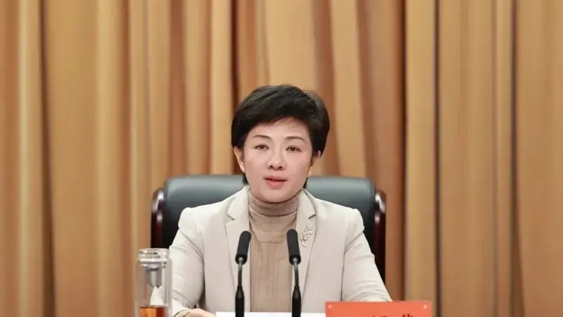 万闻华任江苏省文化和旅游厅厅长