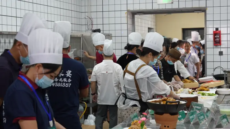 匠心入灶 松阳煨盐鸡创意比拼烹出共富烟火