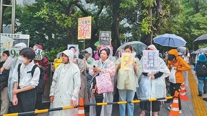 “高市早苗政府‘新型军国主义’思维的赤裸表现”（国际视点）