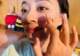 孙俪晒女儿化的妆,称:小花天天给我化妆,化妆技术在进步,最起码,打粉底不像是在抽耳光了