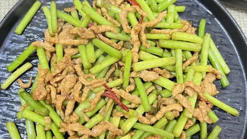 一清肝,二排毒,三助眠,天热要多吃,脆嫩爽口,保护肝脏助睡眠