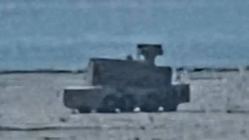 美军做梦也没想到,第五舰队司令部,竟要用中国造防空武器来保护