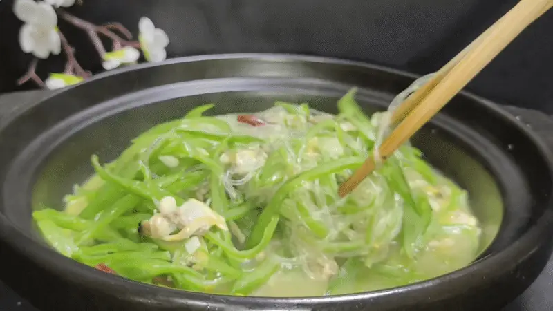 夏天最适合吃这菜！3种食材一锅鲜，全是食材本身的鲜香、就连汤也要泡饭吃，又能学会一道好菜