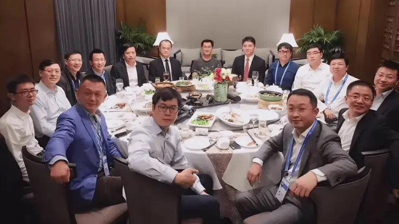 互联网又回到了拉帮结派的时代
