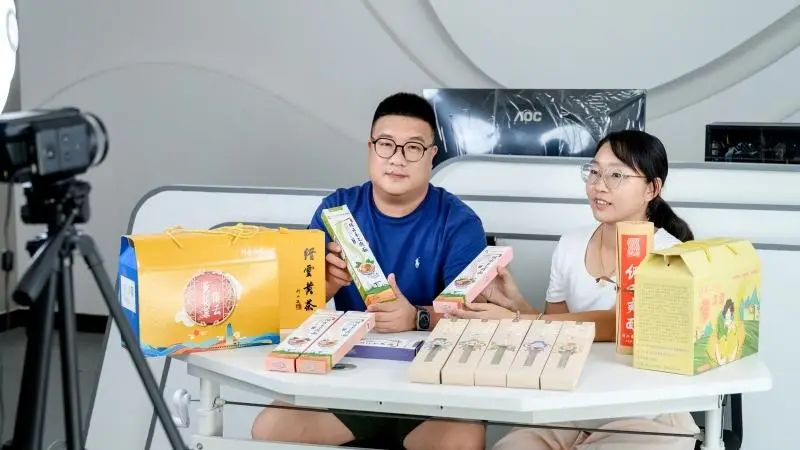 行进中国｜17人“主理”一碗面