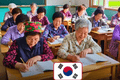 最卷教育的韩国人，把大学干倒闭了