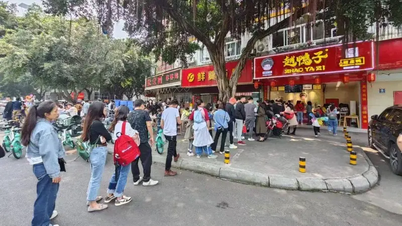 11. 老人小孩适合吃哪种口味的甜皮鸭?