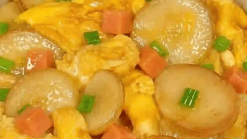 一口鲜香入魂:杏鲍菇抱蛋,把家常的温柔与滋味端上餐桌