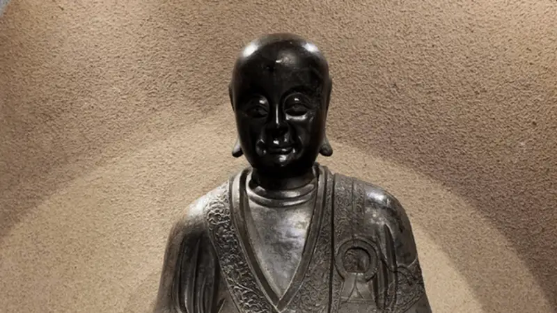 闹大了,马未都回应被盗佛像,对比差异细节曝光,网友不买账为啥
