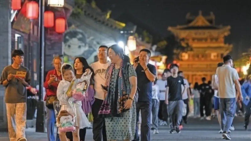 大同:盛夏夜未央 古城迎客来