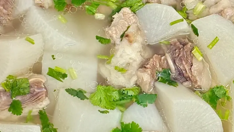 不倚酱料不重香辛,家常清汤牛腩尽显本味鲜甜