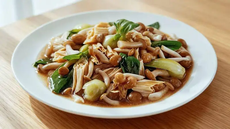 三伏大热天,这菜使劲吃,随手炒一炒,又鲜又解馋,就是有点费米饭