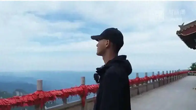 “001号河南老君山云海观察员”自曝焦虑压力大,拍摄第一天就遇大雾