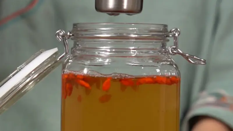 家里想试试，如何制作枸杞泡酒把细节讲明白