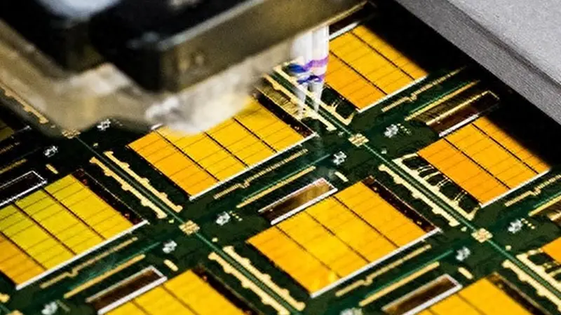 iPhone 18 Pro内存成本翻三倍!苹果游说特朗普政府放行长鑫存储芯片