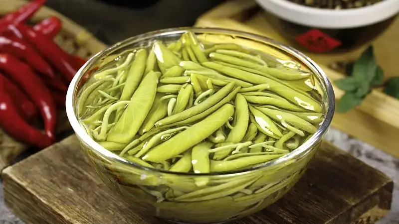 夏日食莼菜解暑热、护肠胃 但两类人群食用需谨慎