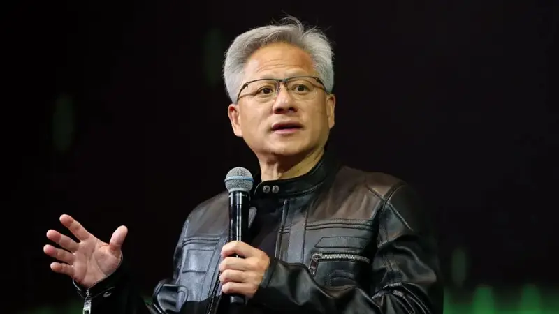 黄仁勋皮衣，卖出了96万美元
