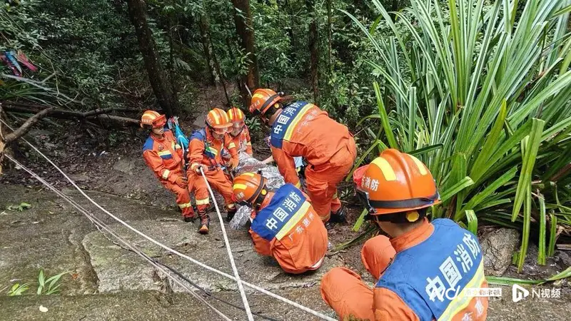 危险的野游:网红秘境,为何频频沦为“夺命陷阱”?