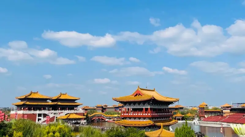暑假去开封怎么玩？3天2晚路线住宿交通美食全攻略+FAQ