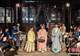千年古镇同里上演《珍珠塔奇妙夜》 水乡游客“越夜越入戏”