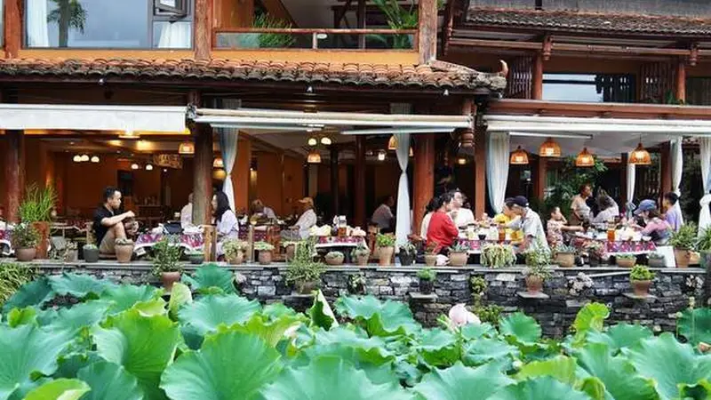 时评:清凉一“夏”,多元业态激活夏日经济活力