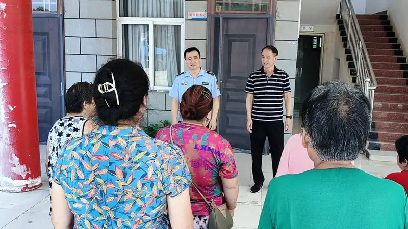 临渭区开展集中整治导游乱象与强制消费宣传 引导群众理性出游
