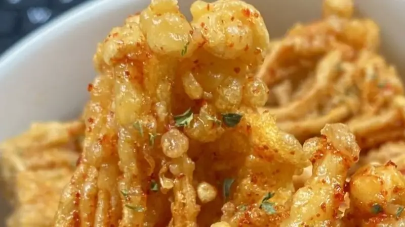 干炸金针菇这样做香迷糊啦!外酥里嫩,酥脆到停不下嘴!
