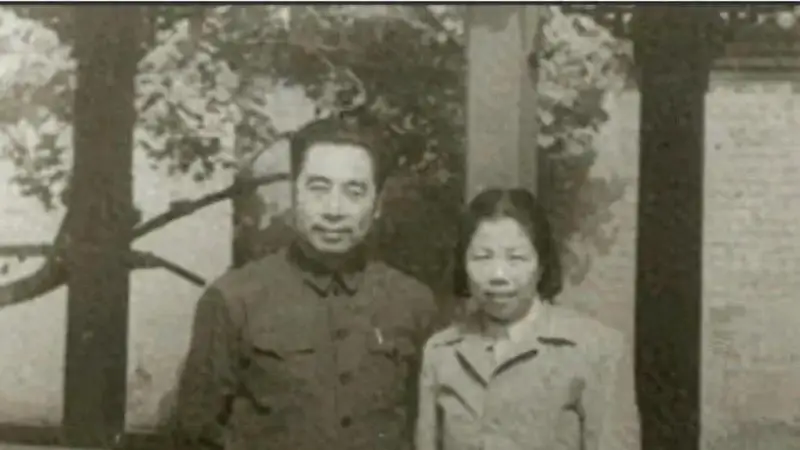 周恩来工作秘书何树英:他比斯大林更早看出周恩来能够担任总理