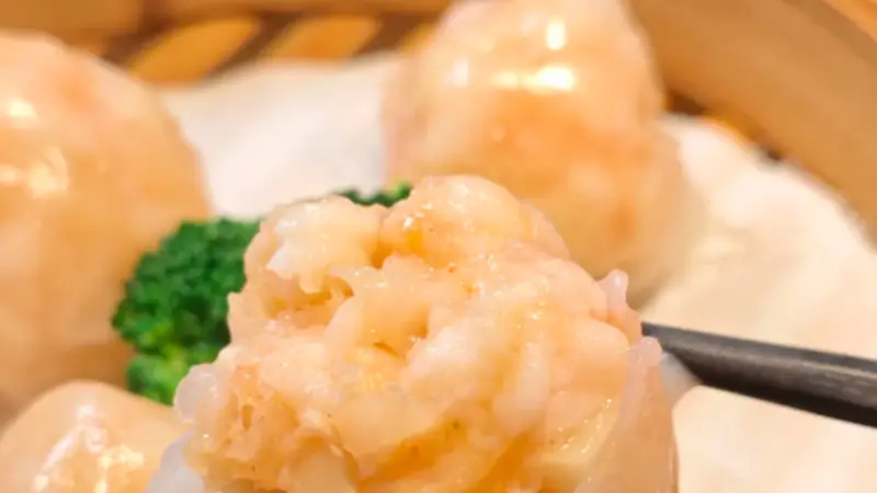 皮薄透光不破皮|一颗虾饺藏着老广点心的顶级手艺