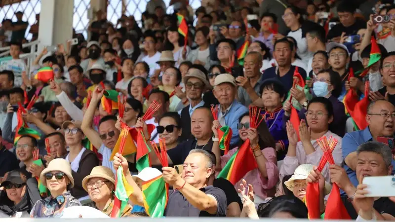 聚盛会 启欢歌！ 达茂联合旗第36届那达慕盛大开幕