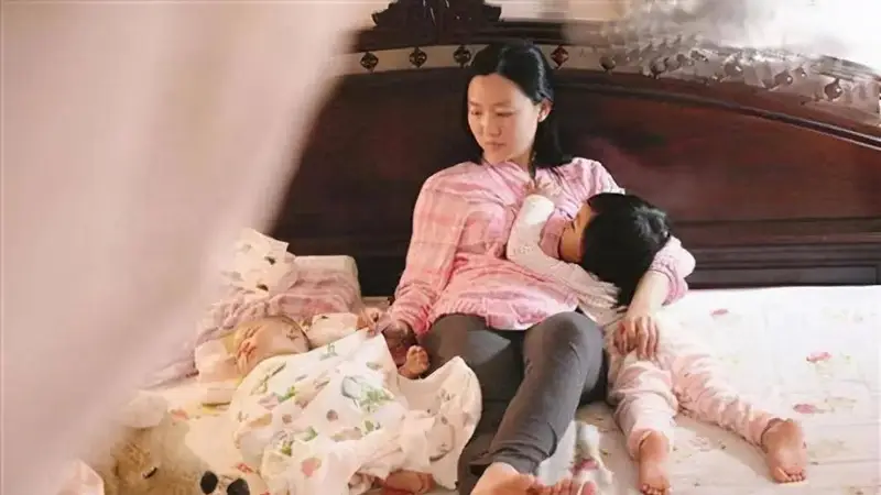 一个人带娃有多累？六张图带你体验，当妈妈有多么的不容易