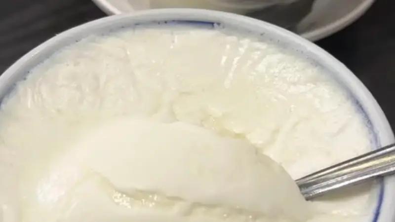 凝炼牛乳纯粹鲜香,顺德双皮奶藏着岭南悠长甜香