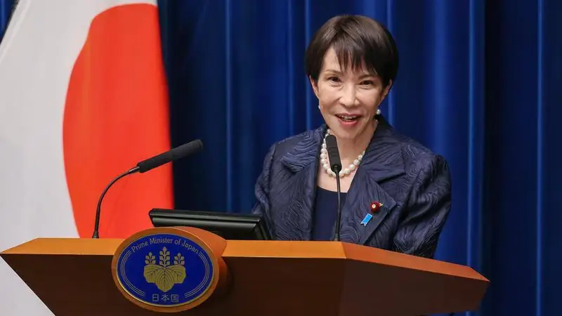 日本对华称呼变了,12字定性已发出,高市早苗已掀桌,中方舰队南下回防东海