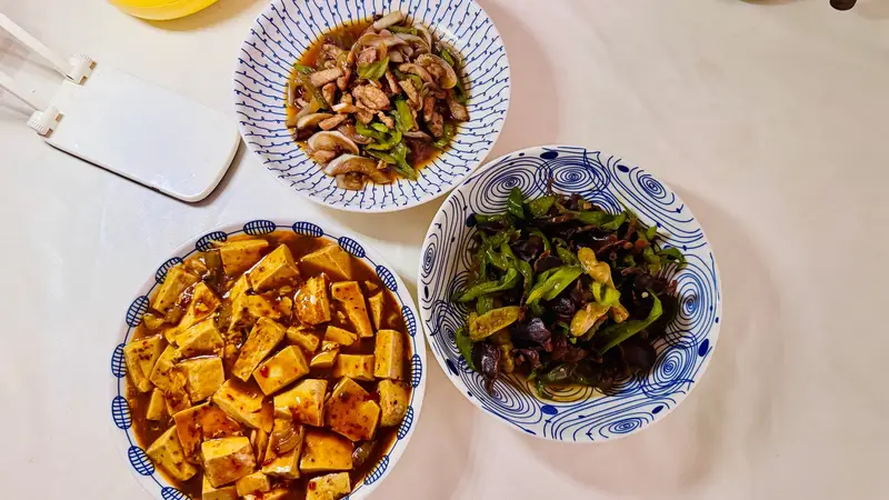 时不时吃点不那么清淡的食物,挺开心