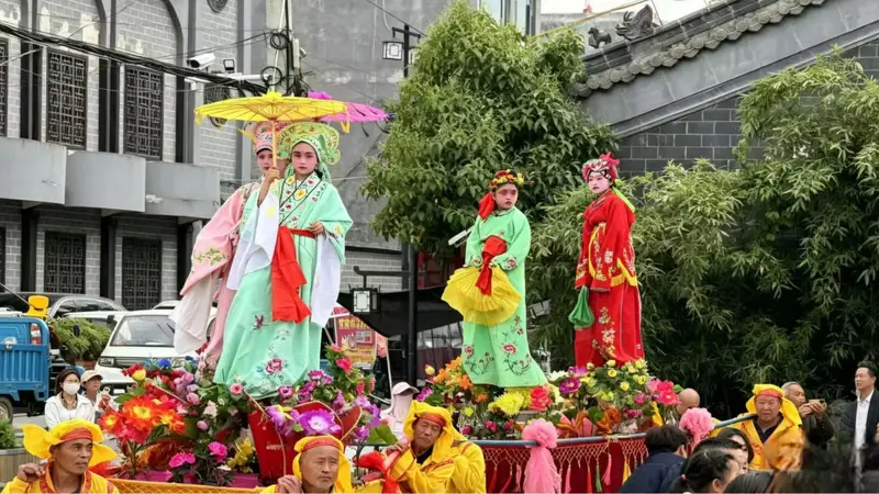 安徽临泉:喜逢七月迎盛事 好戏连台待宾朋