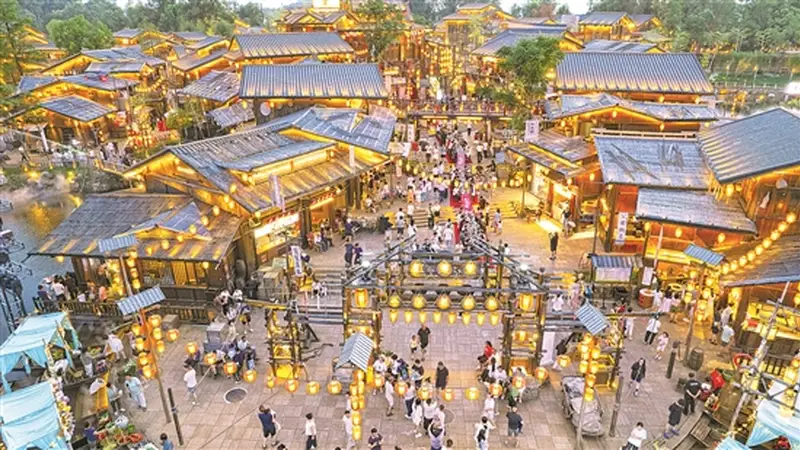 夏日“烟火气”点燃“夜经济”