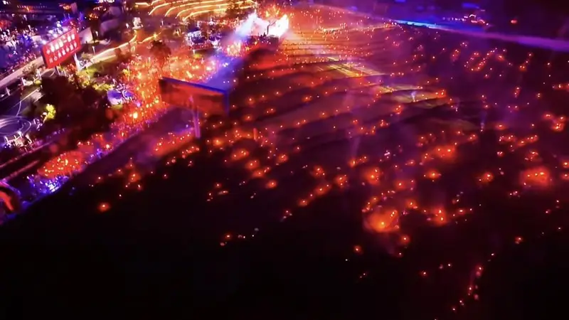 满天星火落梯田 2026年甘洛县彝族火把节暨第四届普昌梯田音乐汇启幕