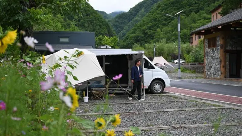 （乡村行·看振兴）跨省游、深度游渐兴 大巴山腹地清凉经济升温